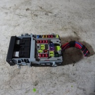 OPEL ASTRA J 1.6D Module fusibles 13222786
