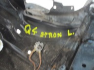 quarter left AUDI Q4 E TRON front