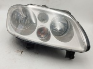 VW Touran and 1 light right front front