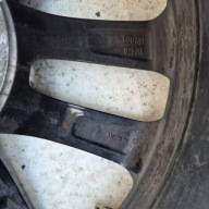 VW 5G0601025AK 7JX17H2 ET49 17" disk hliníkový