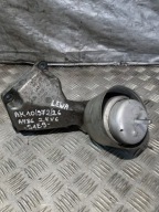 Audi A4 B6 2.4 V6 holder engine mount left 8D0199307G