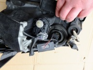 light right front toyota avensis T25 2006r EUROPA