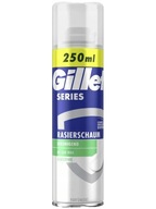 GILLETTE Series Pianka do golenia 250ml Sensitive