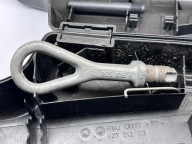 AUDI A4 B6 B7 A6 C5 compartment narzedziowa ucho haka key
