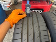 2 tyres summer 215/60R16 Goodyear EfficientGrip Performance as new 7,5mm