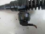VW PASSAT B5 LIFT OCTAVIA e SHARAN e 1.9 TDI Iniettore 038130073BA