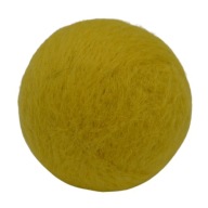 PLSTĚNÁ KULIČKA MERINO S CATNIPEM 6,5cm (světle žlutá)