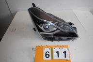 light front front right TOYOTA YARIS IV 17