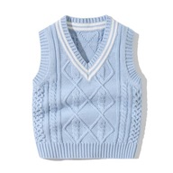 Szkolny sweter z dzianiny z dekoltem w szpic bez rękawów 4B4