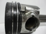 KIA VENGA IX20 1.4CRDI piston connecting rod 2009