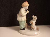 Połonne porcelanowa figurka Dziewczynka i pies