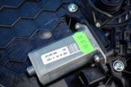 engine dociagu door Audi A6 A7 A8 S8 4H 4F0837059