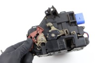 AUDI A3 8P lock door left front 4E1837015 EUROPA