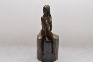 Akt Siedzącej Kobiety na Postumencie - Figura Rzeźba z Brązu