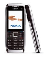 Mobilný telefón Nokia E51 16 MB / 130 MB 3G strieborný