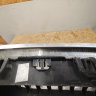 hűtőrács hip pack bal BMW 7 F01 51138057089