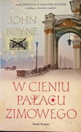 W cieniu Pałacu Zimowego