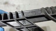 Prowadnica windows right front Peugeot 308 II T9