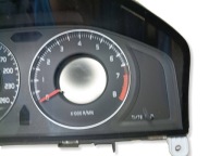 VOLVO S80 II 2.5T dials 31254534AA