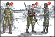 CMK F72047 Soviet Pilots And Mechanic WW II (3 Fig.) 1:72