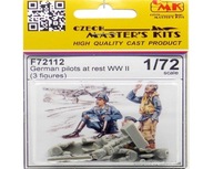 CMK F72112 German pilots at rest WW II 1:72