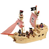 Drevená pirátska loď Tidlo