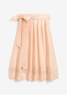 B.P.C NÉPVISELETI KÖTÉNY 36/38