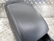 AUDI Q5 8RTUNEL mitte 8R0863242A
