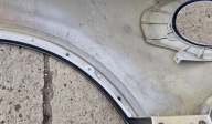 Bentley Bentayga sárvédő első bal elöl emelö 2015-2020