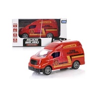 Tűzoltóság nyitható ajtókkal és hanggal