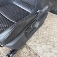 SITZE HALBLEDER KOMPLET TOYOTA YARIS CROSS