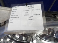 Toyota Avensis T22 light front left