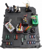 CITROEN PEUGEOT module compartment control unit BSI 9646777280 S118085310E