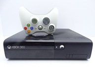 Konsola XBOX 360E 320GB Model 1538 Pad Biały