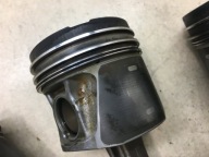 píst KORBOWOD A4 B6 2.5 TDI 078118HSRI 065AM
