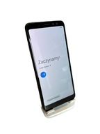 Smartfón Samsung Galaxy A8 4 GB / 32 GB 4G (LTE) čierny