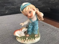 Porcelanowa figurka chłopiec z psem