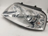 VW Sharan and lift light left front front