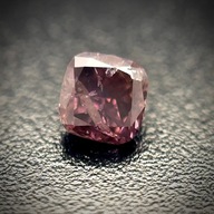 Prírodný diamant 0.13ct Ružový Cushion I2 Certifikácia ALGT