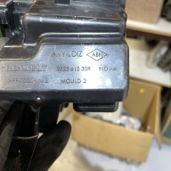 RENAULT CLIO V CAPTUR PUSZKA COMPARTMENT FUSES