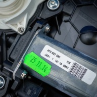 engine dociagu door Audi A6 A7 A8 S8 4H 4F0837060 4H0837916A