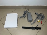 Konsola NINTENDO Wii zasilacz Sensor Bar zestaw