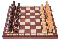 SQUARE - Drevený šach Vyrezávaný HRAD Malý