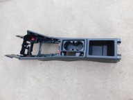 AUDI Q3 tunel mitte Europa Original OEM