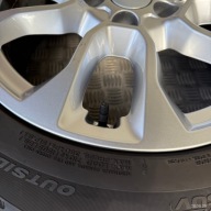 discs wheels tyres JEEP COMPASS II NEXEN 215/60/17" 5MM summer