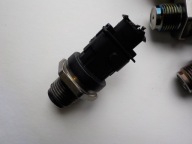 VOLVO V70 2.4 D5 Capteur Pression Carburant 0281002707