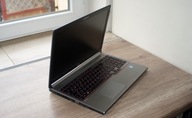 Notebook Fujitsu LIFEBOOK E756 15,6 " Intel Core i3 8 GB / 240 GB šedá
