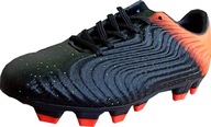 KORKY Futbalové topánky r.33 čierne P1-159