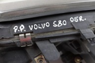 VOLVO S80 and LIFT light front right front EUROPA