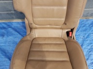 PORSCHE CAYENNE II 7P Sitz rechts heck hinten